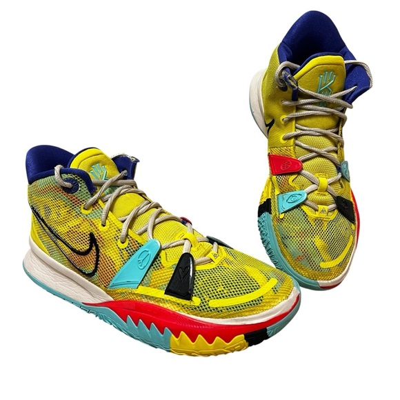 Nike Kyrie 7 1 World 1 People Yellow Basketball Shoes CQ9326-700 Men's Size 10 - Picture 1 of 13